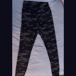 black camo leggings 7/8
